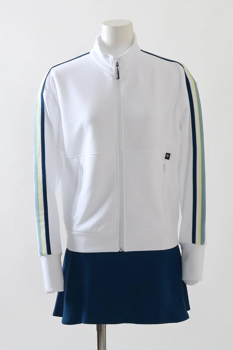 ZoneJacketWhitePoseidonトルソーコーディネート写真