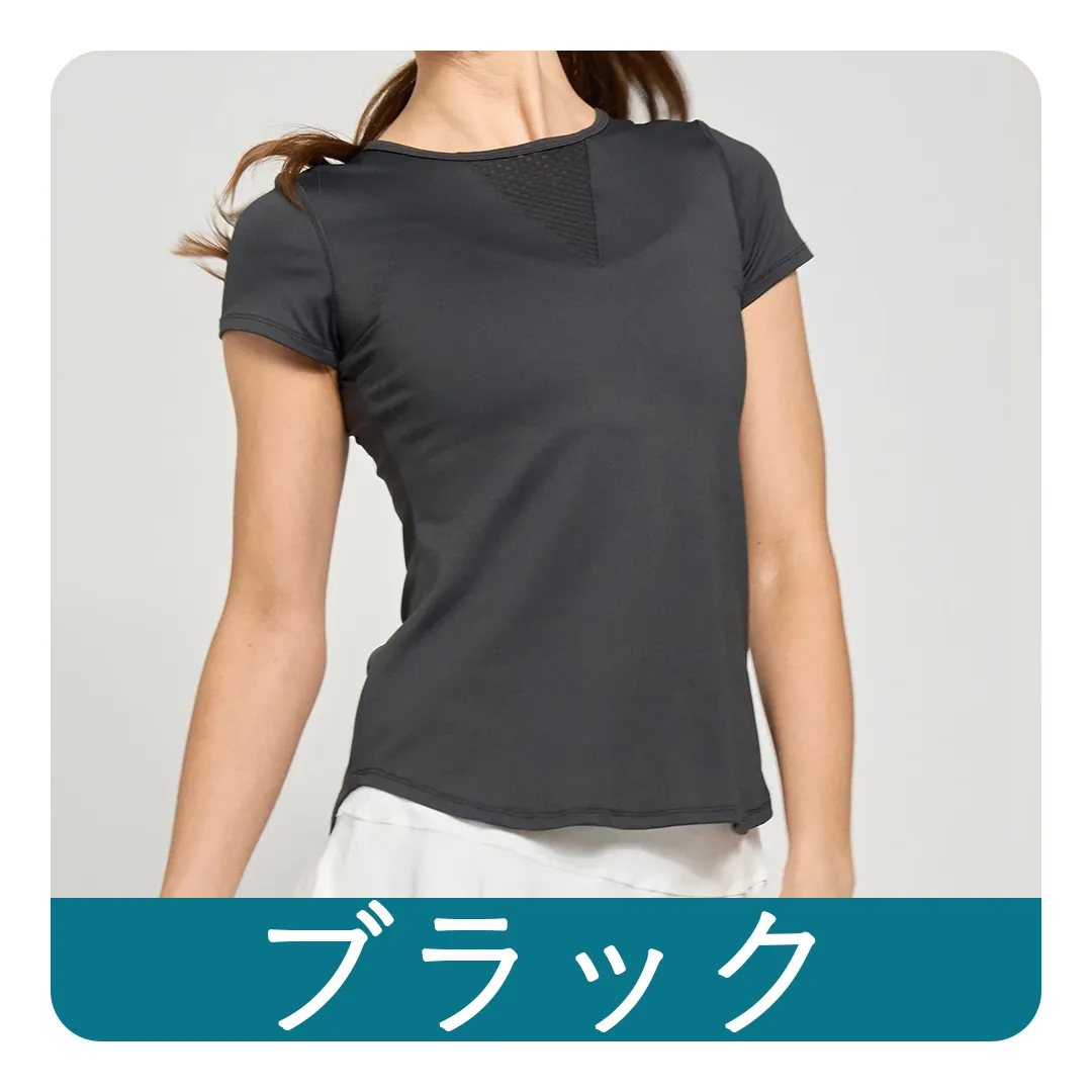 黒い半袖