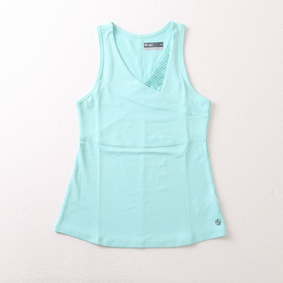 テニスウェアノースリーブLilyTankの選び方ページ