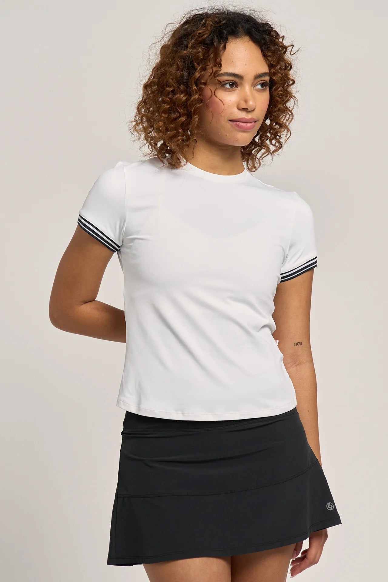 DivisionTopディビジョントップ|テニスウェア|半袖|WhiiteBlack